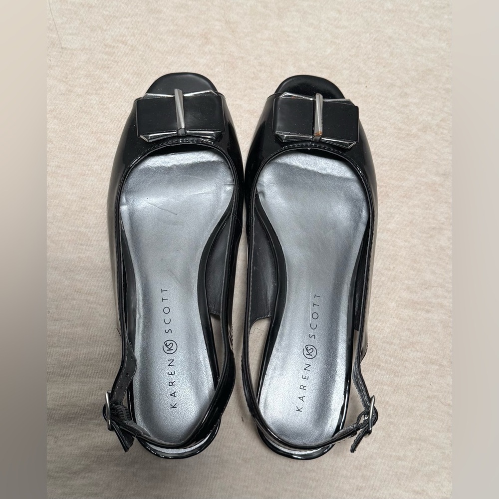 729. Karen Scott INGAA Slingback Pump
